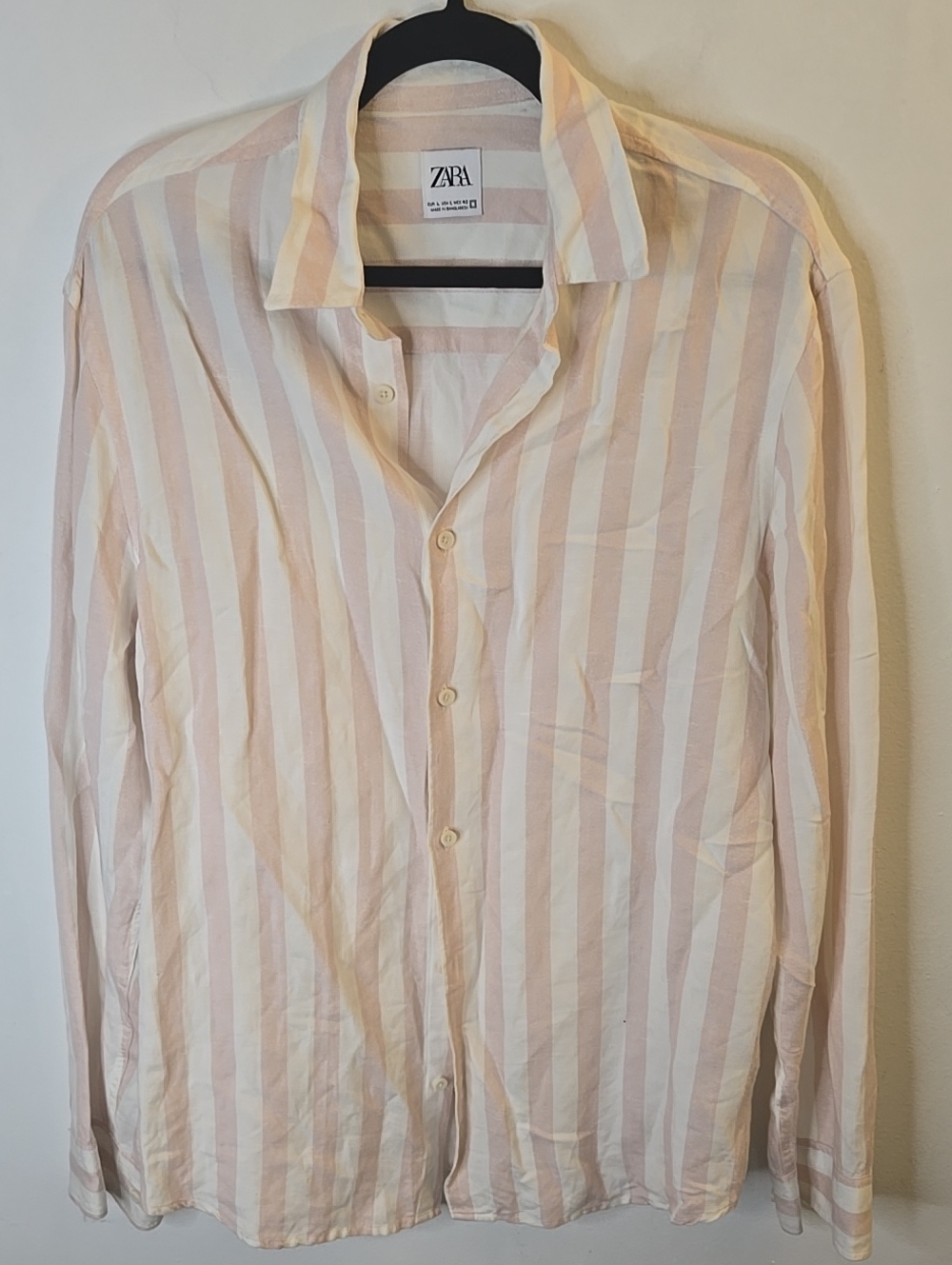 Zara Men’s Pink and White Striped Button-Up Shirt